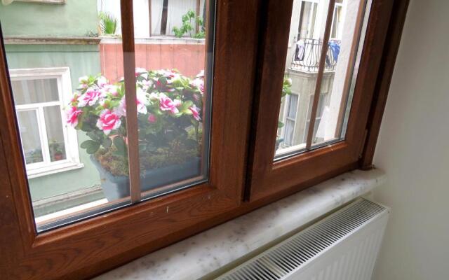 Istanberry Sunshine Flats