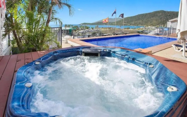 Ocean View 33A Studio Pool Ocean View WIFI