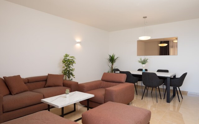 Villa Four Brothers Penthouse Suite