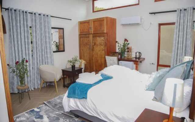 Travetel OR Tambo Airport Hotel