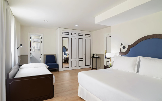 H10 Corregidor Boutique Hotel