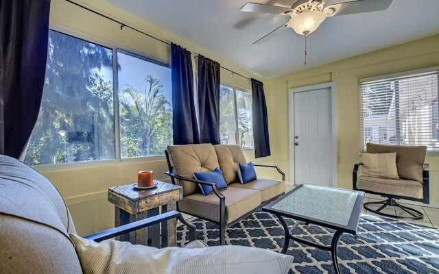 Peacock Bungalow - Left