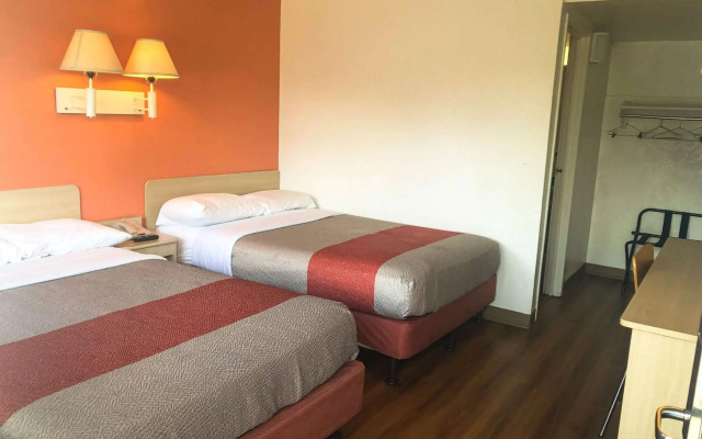 Motel 6 Jacksonville, FL - Orange Park