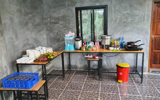 B Tel Chomthong Resort Chiang Mai