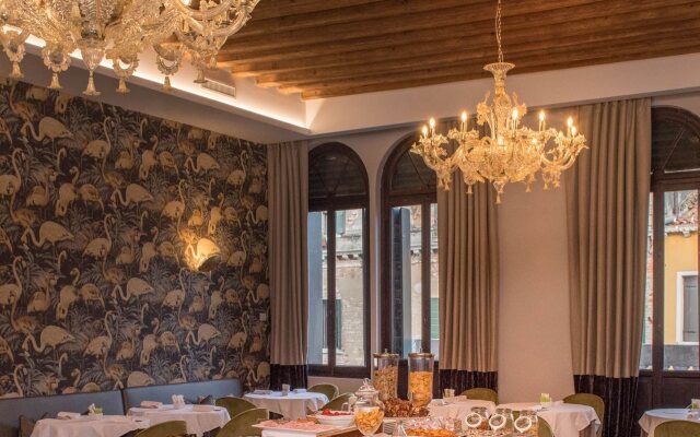 IH Hotels Venezia Salute Palace