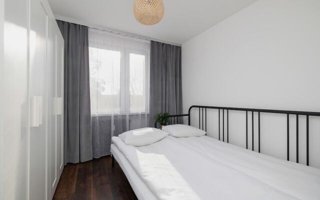 Two-bedroom Strzelców 9 by Renters