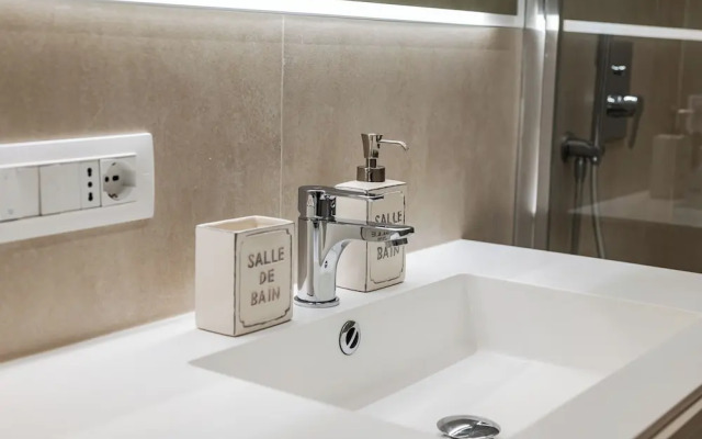 VivimiHome - Navigli App con Garage