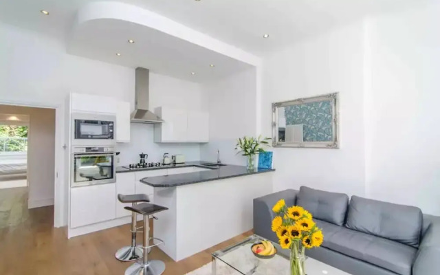 Modern Notting Hill 2 Bedroom Flat