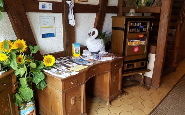 Hotel-Gasthof zum Schwan - Guest House