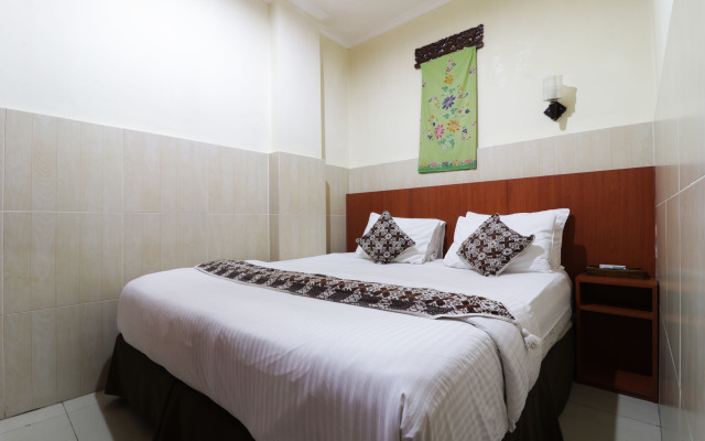 58 Guesthouse Tangerang by ZUZU