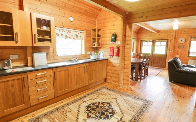 Sunset Lodge 6