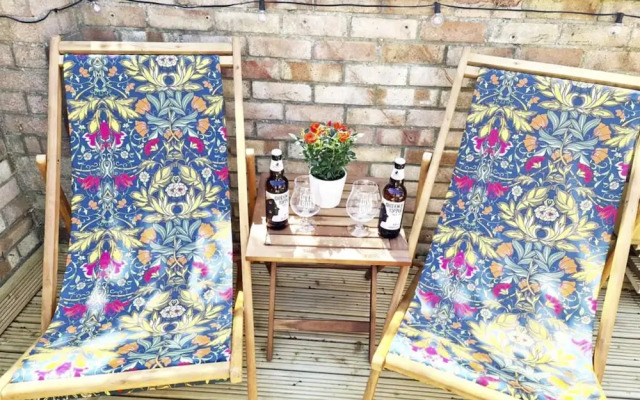 Luxury Lincoln Home - Sleeps 8 - Hot Tub - Pets