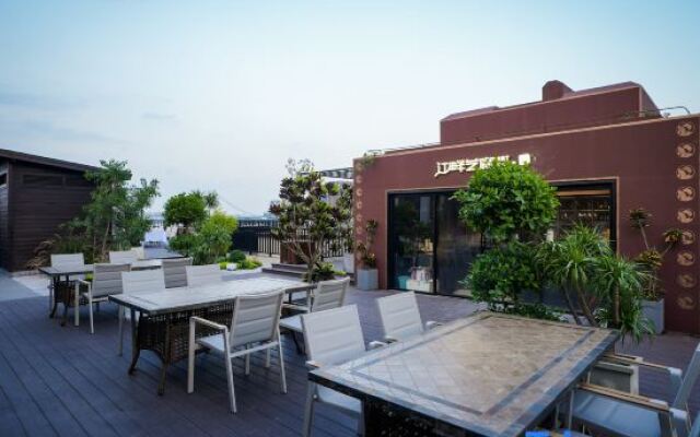 Ningbo Bund Puna Art Hotel