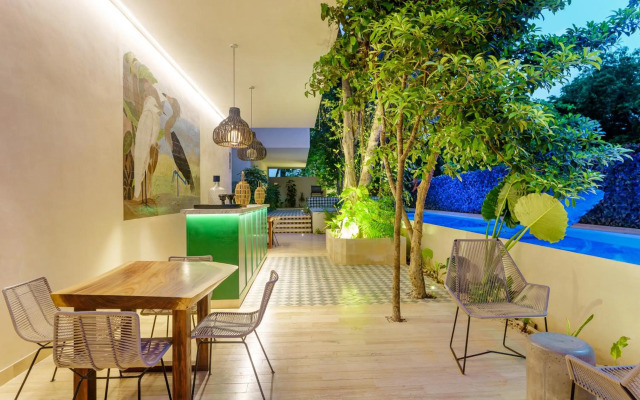 403 Stunning rooftop apartment for couples w/private pool