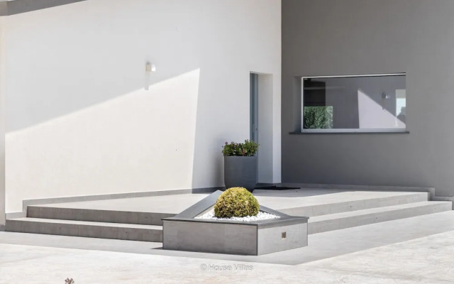 Flaben Luxury Villa in Diano Marina