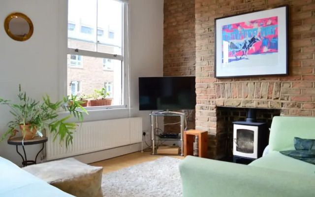 Spacious 2 Bedroom Apartment in Stoke Newington
