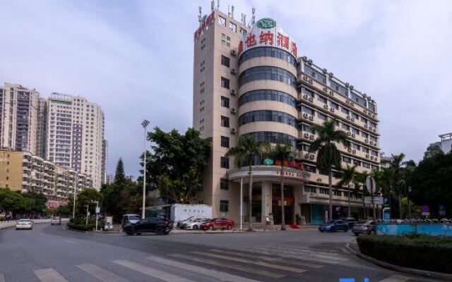 Vienna Hotel (Qingyuan Shunying Times Square City Hall Branch)
