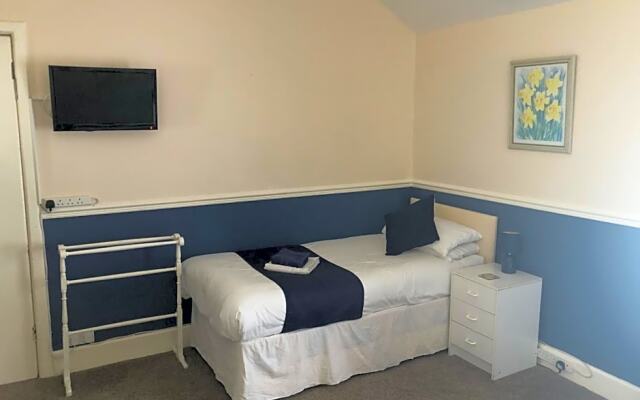 Leamington House Hotel