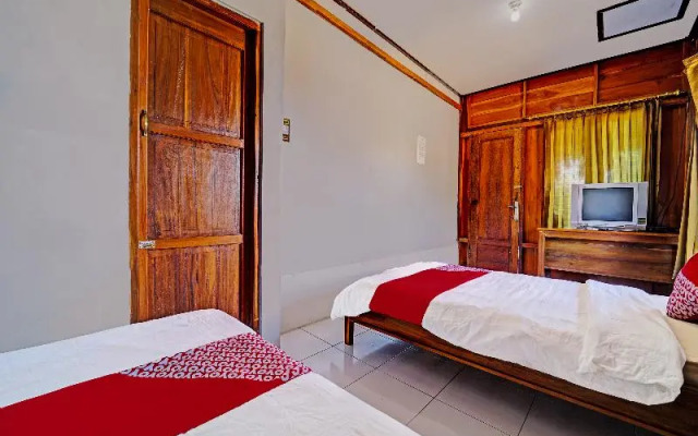Oyo 91201 Larasati Homestay Pantai Klayar