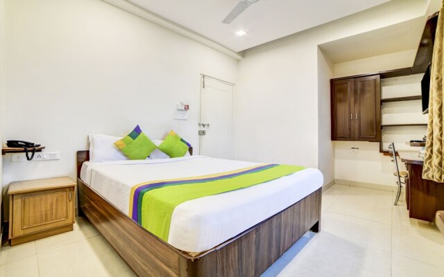 Hotel Spring Leaf