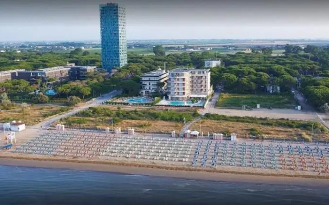 Jesolopalace Hotel & Aparthotel