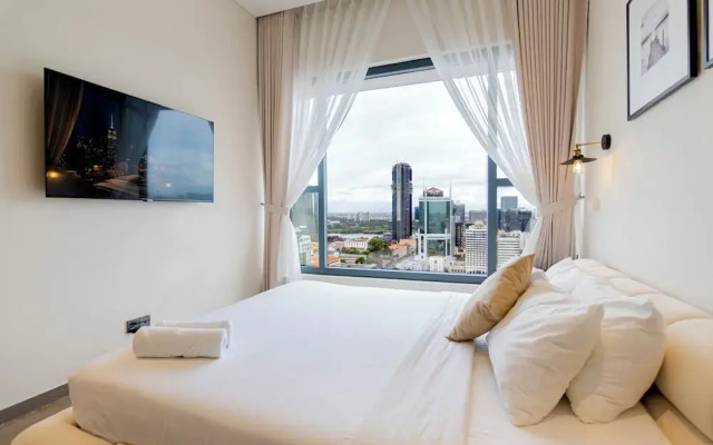Le Places The Luxury MarQ Saigon Apartment