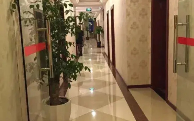 Chongqing Liangping Yuanchun Hotel