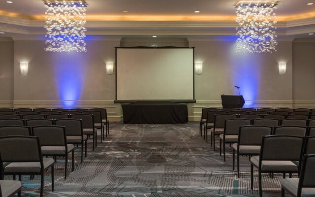 Renaissance Meadowlands Hotel