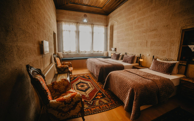 Helios Cave Hotel