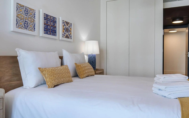 Stunning Apartment in Heart of Lisbon by LovelyStay
