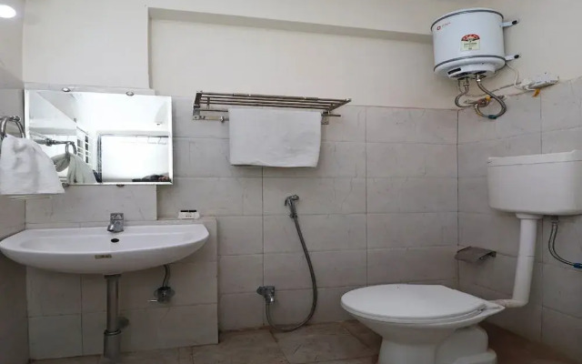 Oyo 6448 Hotel Smriti Grand