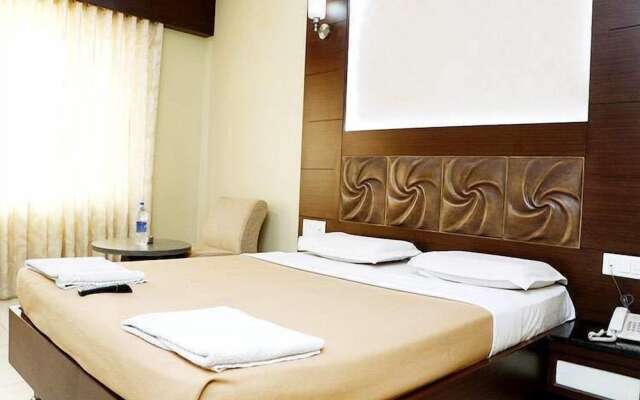 Iroomz Vaishali Residency