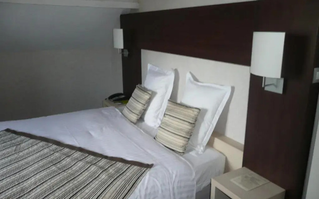 Logis Hôtel La Ferme du Blanchot