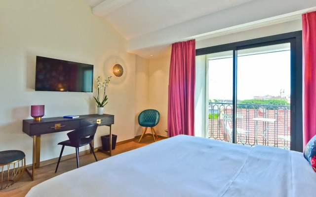 Hotel La Villa Port d Antibes & Spa