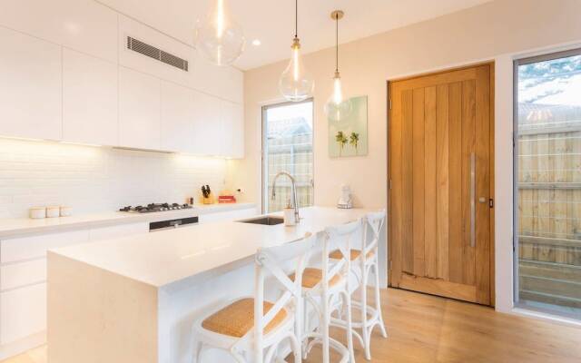 Beachside bliss (669i)