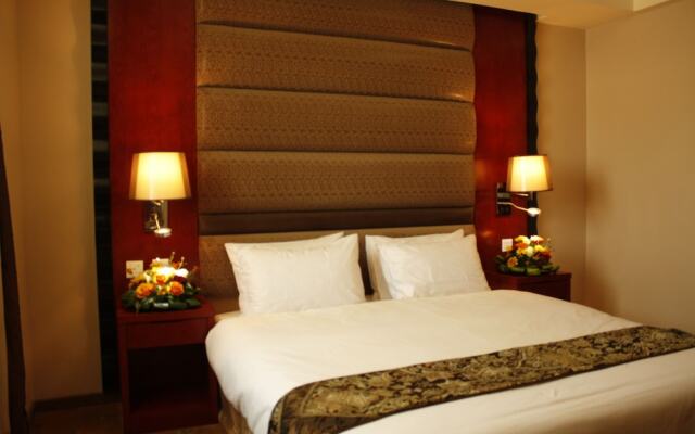 Sanam Hotel Suites