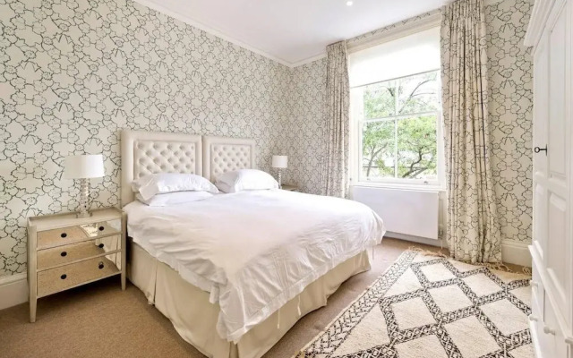 Luxury Kensington Apartment