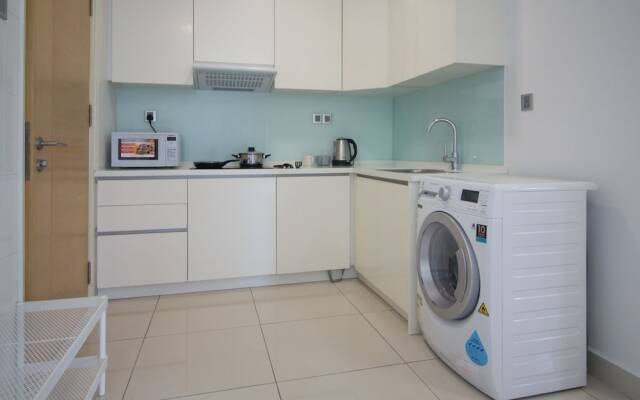 OYO Home 501 Luxury 1BR Crest Condo