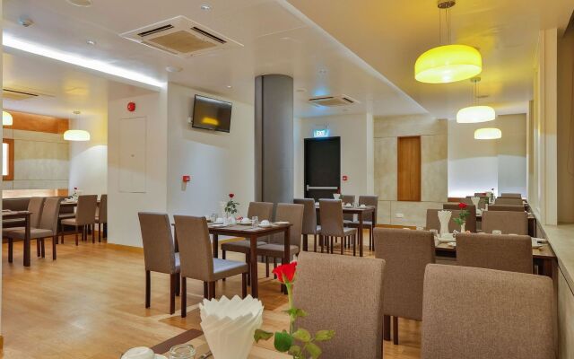 The Link 83 Mandalay Boutique Hotel