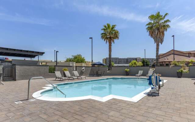 Best Western Plus Vineyard Inn