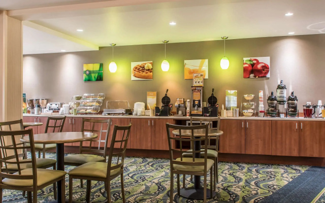 Quality Inn Bedford
