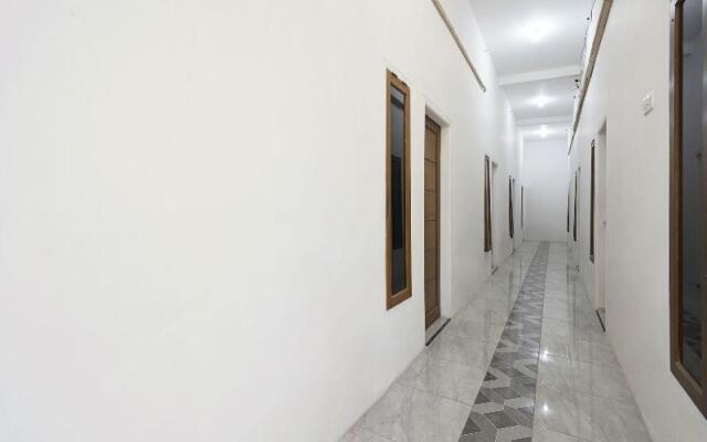 Oyo 91746 Kost Sedati Syariah