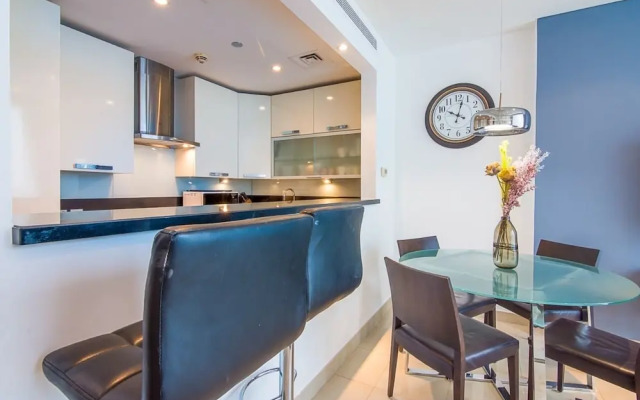Jlt Bonnington Tower 1 Br Apartment Lake View