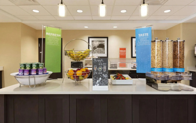 Hampton Inn & Suites Niles/Warren