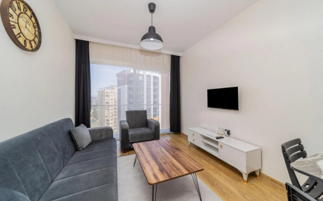 Superb Flat With Shared Pool in Kepez