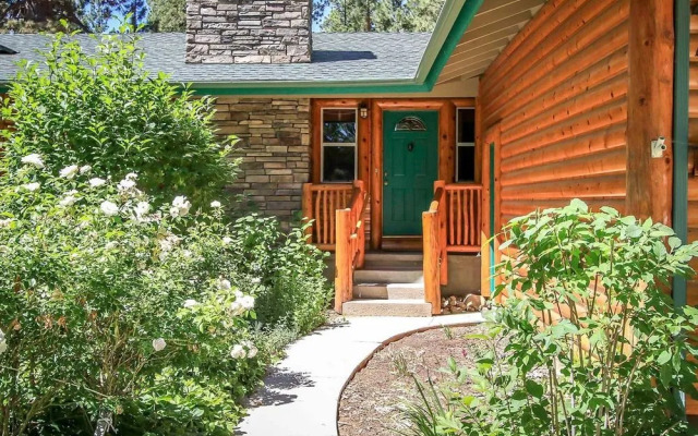 Mountain Air 1547 by RedAwning