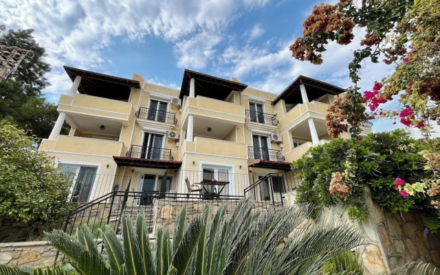 Farrys Boutique Hotel & Beach Club