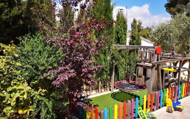 Casa ideal para familias con piscina y parque