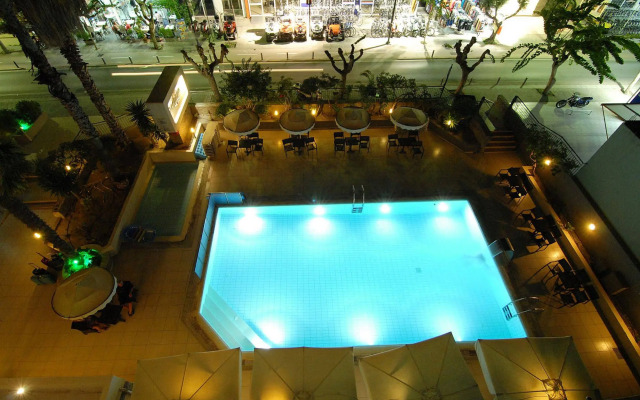 Saint Constantin Hotel