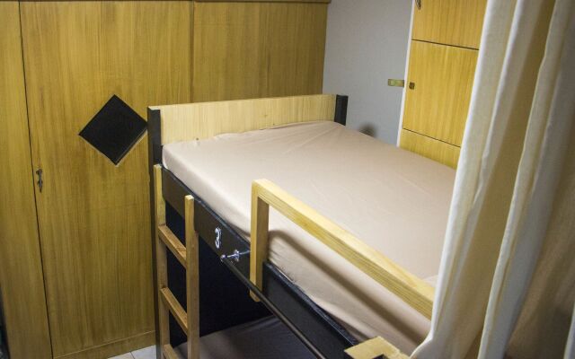 Bunks Hostel